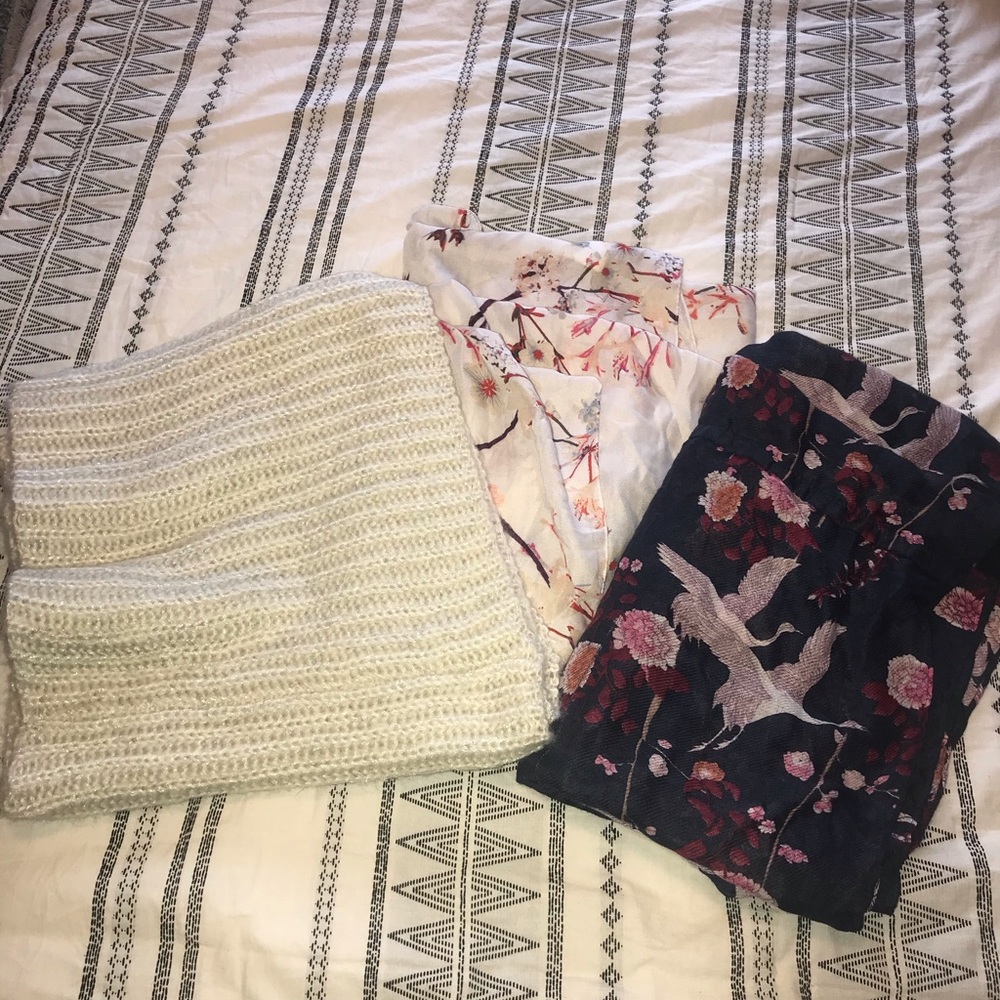 3 infinity scarves